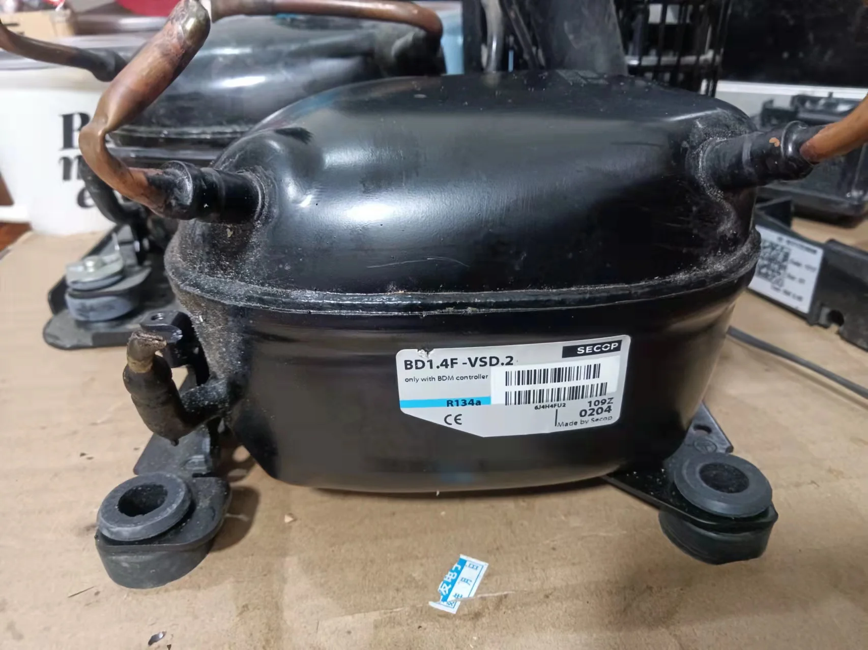 SECOP Danfoss DC12/24V DC Variable Frequency Compressor BD1.4F-VSD.2 BD35F-HD - Image 4